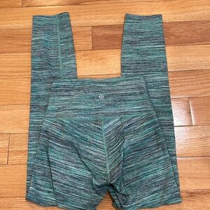 Lululemon high rise nulux. Size 2. Length 28. Mint condition